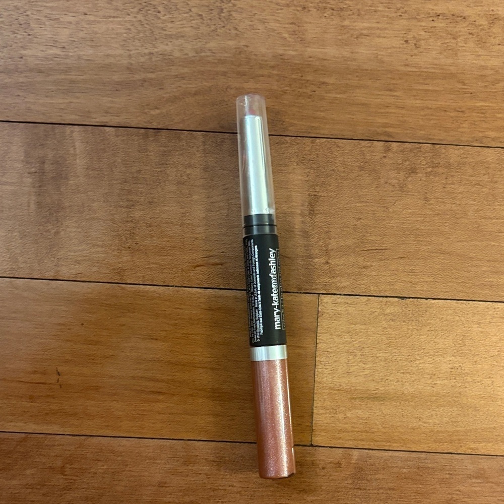 Mary-Kate and Ashley Dual Lip Gloss and Color